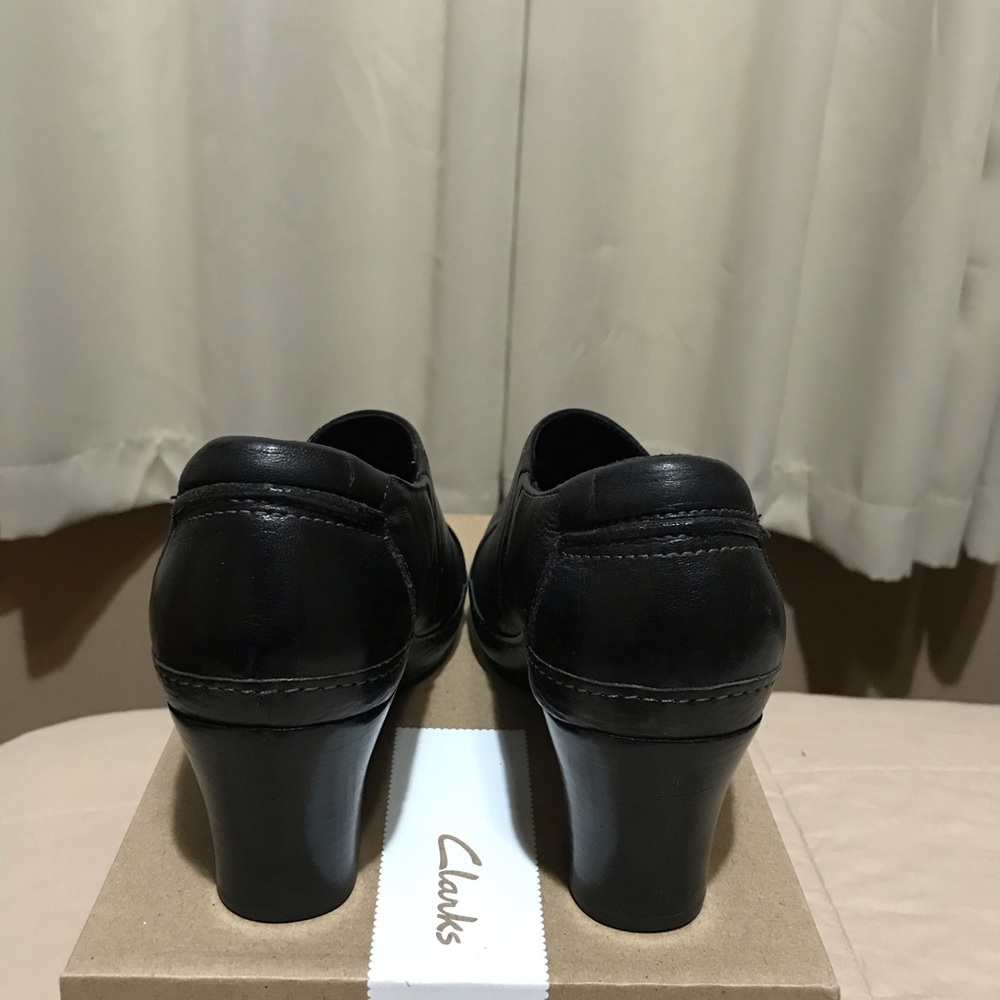 Clark Shoes - Picture 6 of 7